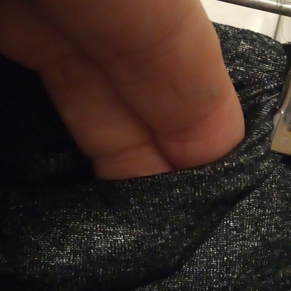 XXI Grey Leggings With Pockets - Size Large - Picture 4 of 8